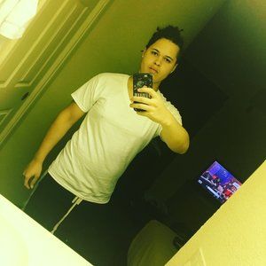 Meet your Posher, Louis